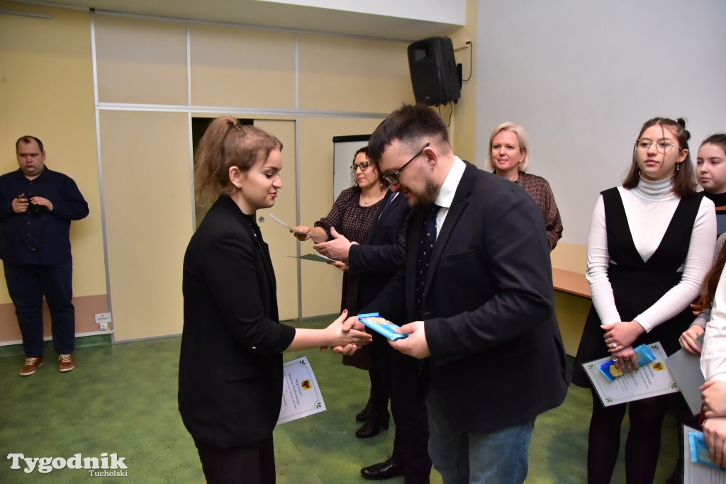 Stypendia dla uczniów LO, ZSLiA i ZSLiT