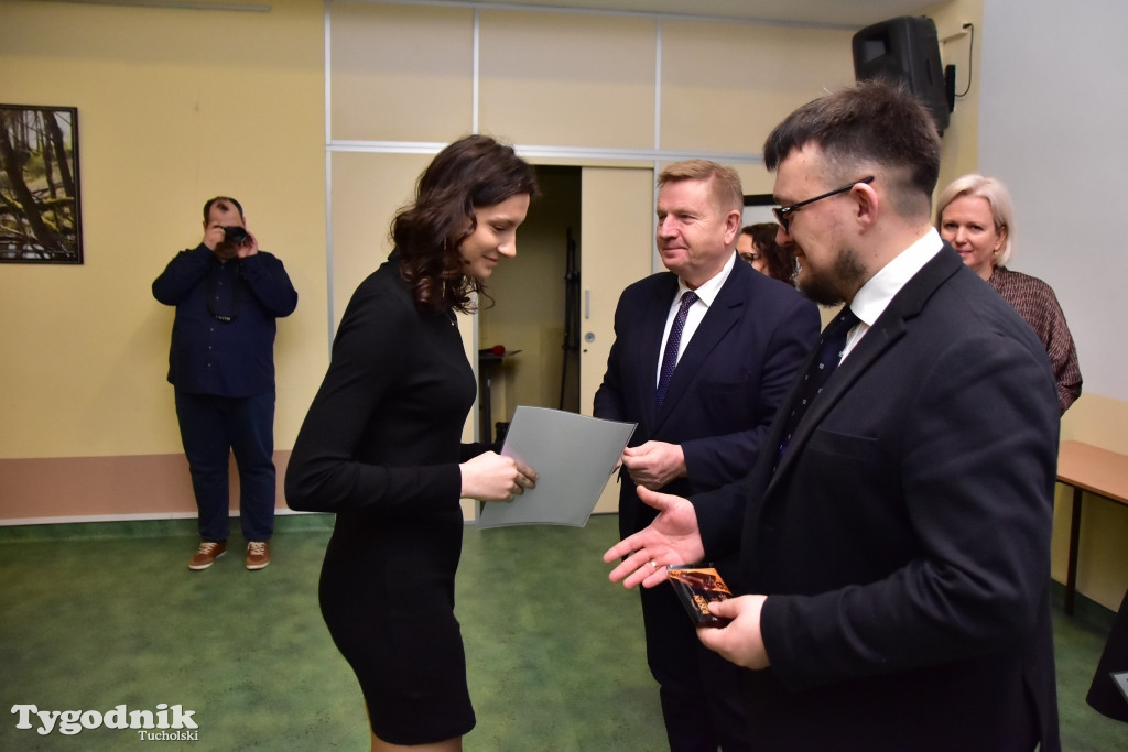 Stypendia dla uczniów LO, ZSLiA i ZSLiT