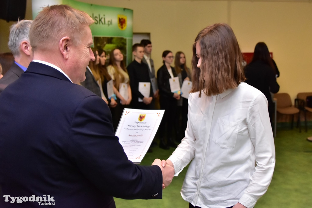 Stypendia dla uczniów LO, ZSLiA i ZSLiT