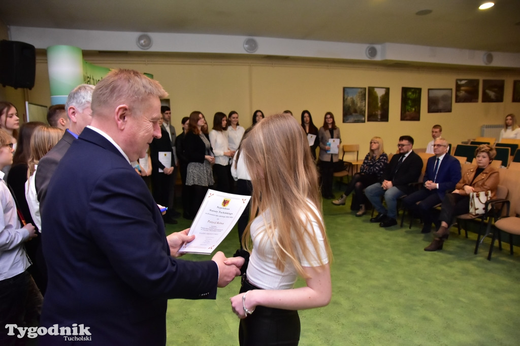 Stypendia dla uczniów LO, ZSLiA i ZSLiT
