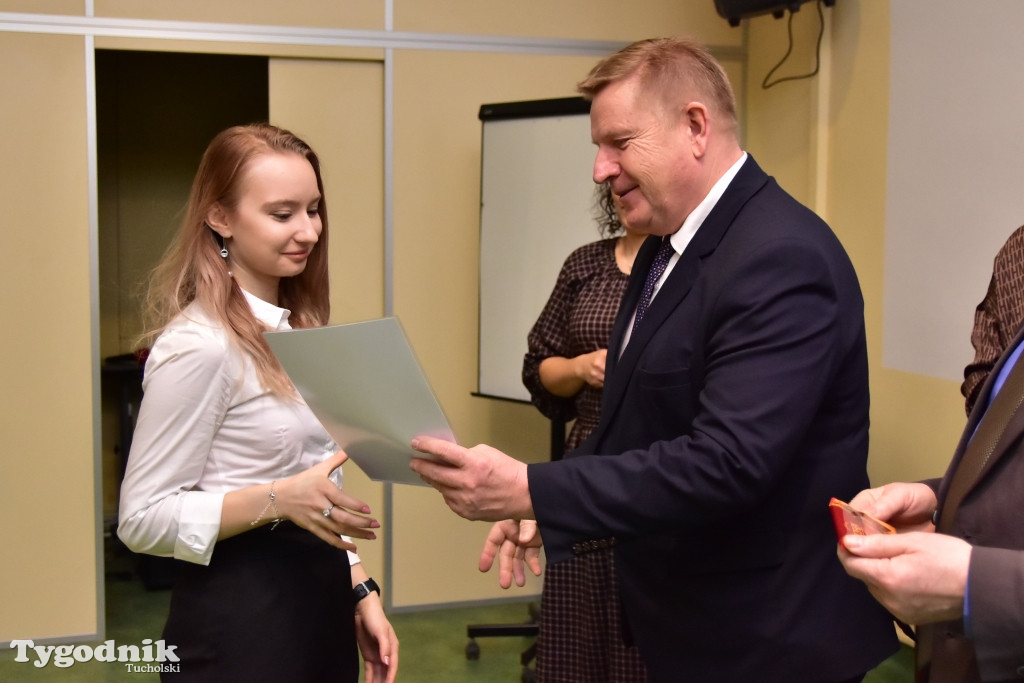 Stypendia dla uczniów LO, ZSLiA i ZSLiT