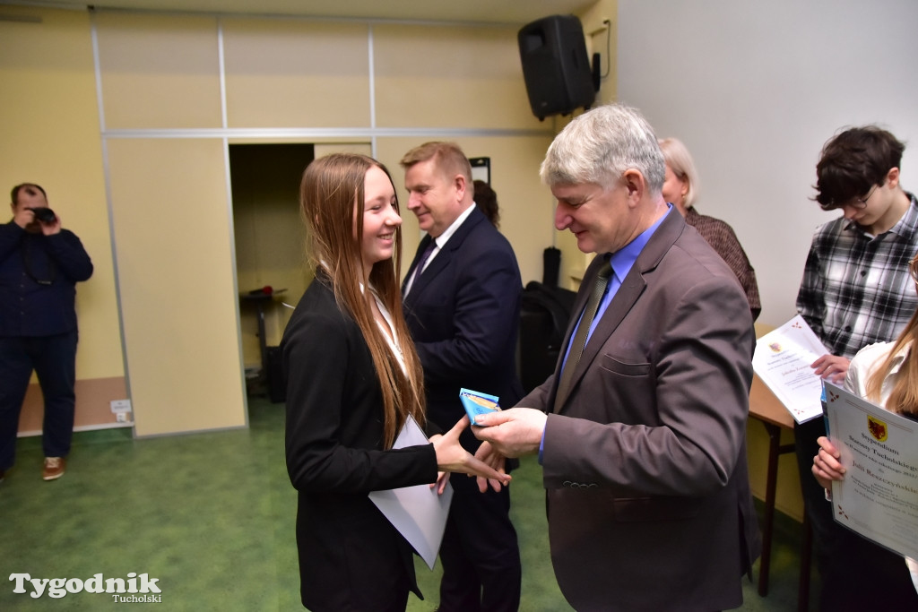 Stypendia dla uczniów LO, ZSLiA i ZSLiT
