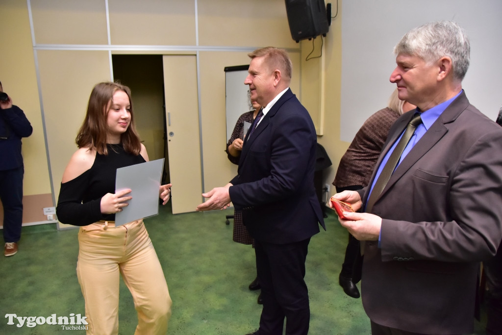 Stypendia dla uczniów LO, ZSLiA i ZSLiT