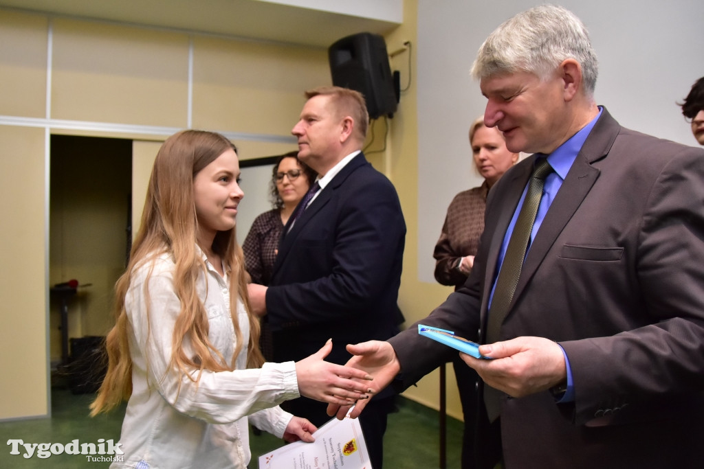 Stypendia dla uczniów LO, ZSLiA i ZSLiT