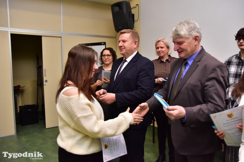 Stypendia dla uczniów LO, ZSLiA i ZSLiT