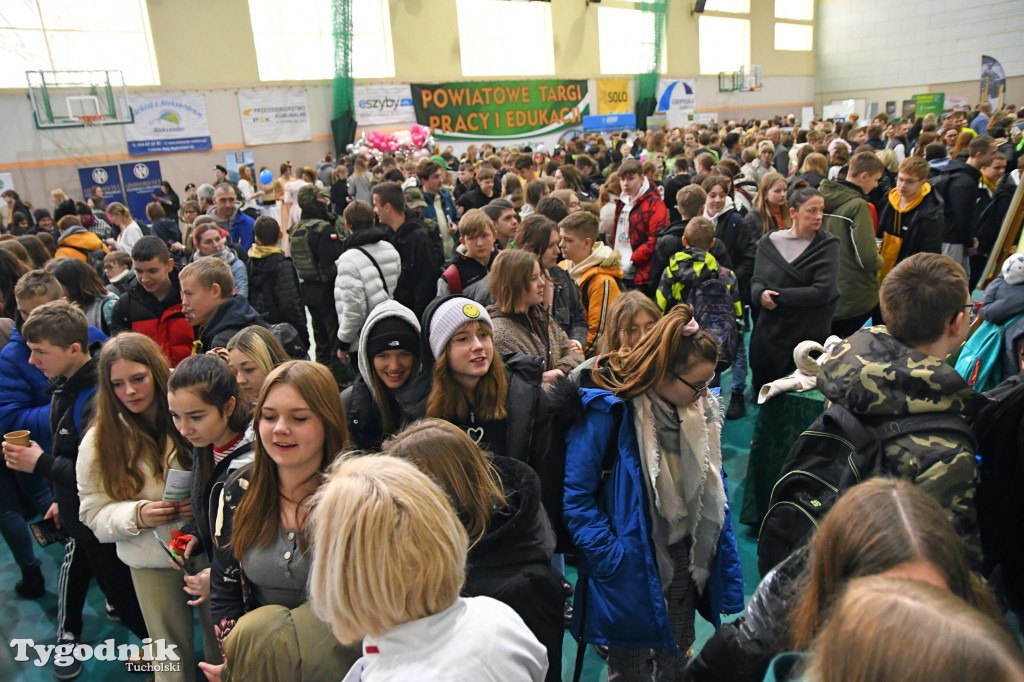 Powiatowe Targi Pracy i Edukacji - Tuchola (10.03.2023)