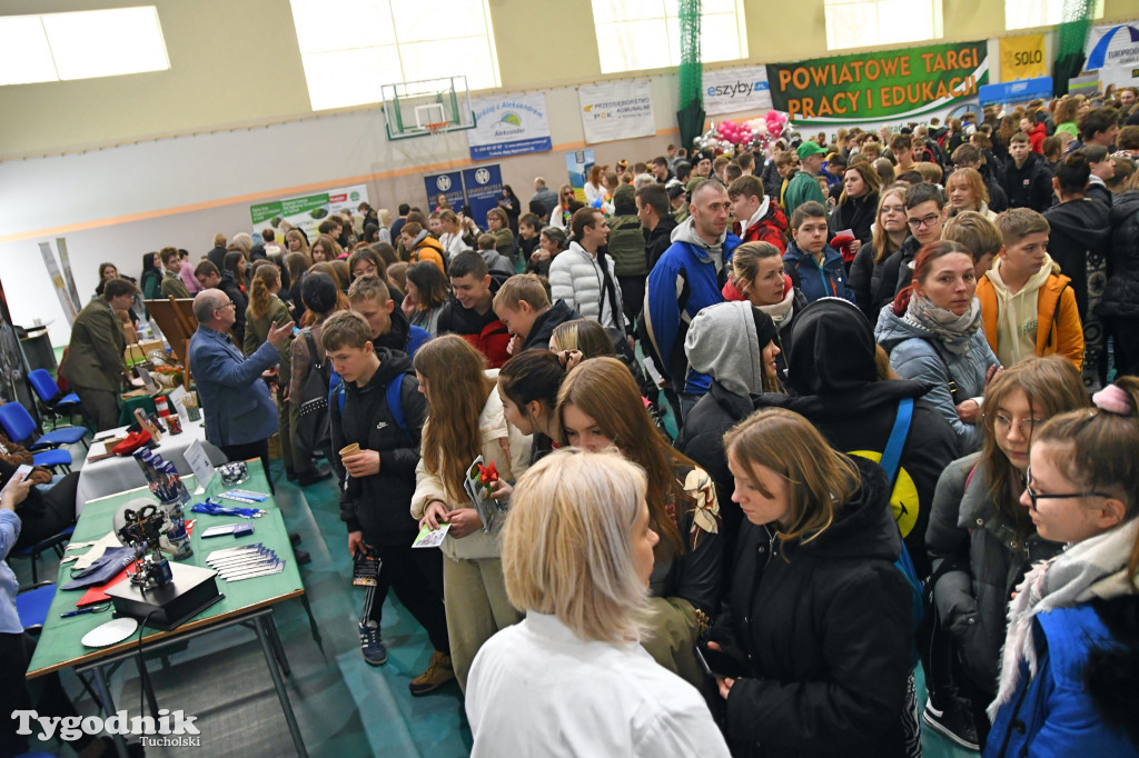 Powiatowe Targi Pracy i Edukacji - Tuchola (10.03.2023)