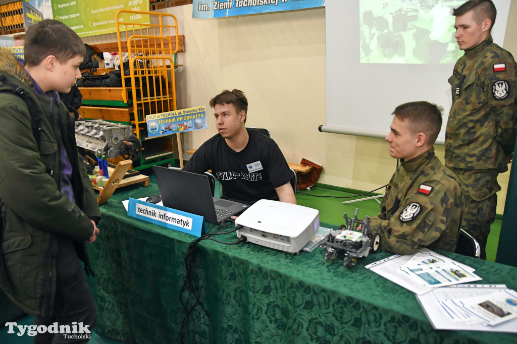 Powiatowe Targi Pracy i Edukacji - Tuchola (10.03.2023)