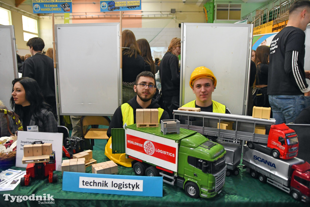 Powiatowe Targi Pracy i Edukacji - Tuchola (10.03.2023)