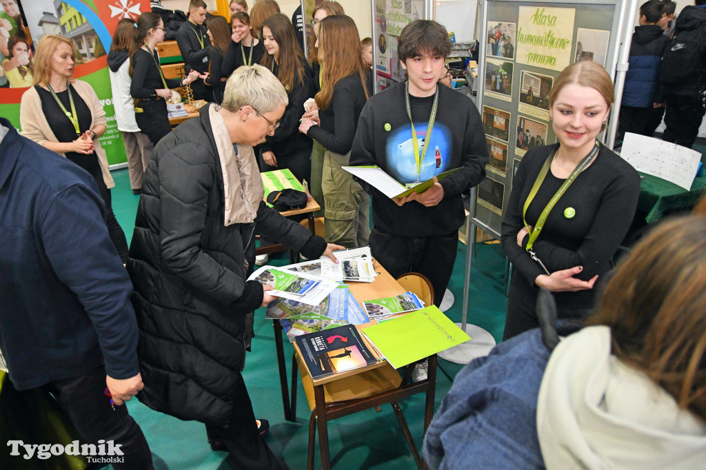 Powiatowe Targi Pracy i Edukacji - Tuchola (10.03.2023)