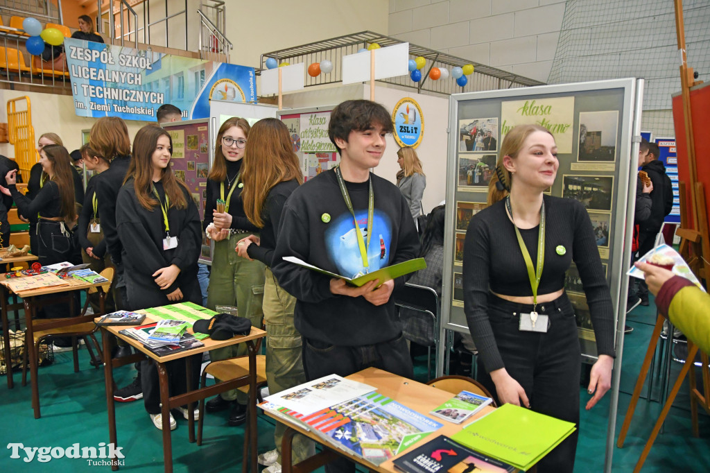 Powiatowe Targi Pracy i Edukacji - Tuchola (10.03.2023)