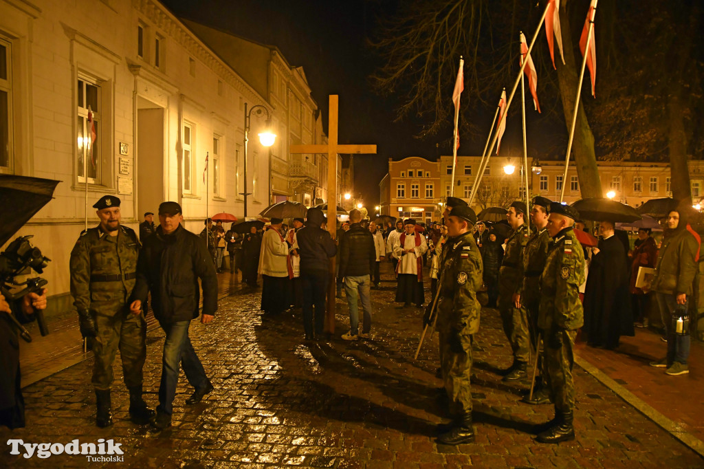 Droga Krzyżowa w Tucholi (07.04.2023)