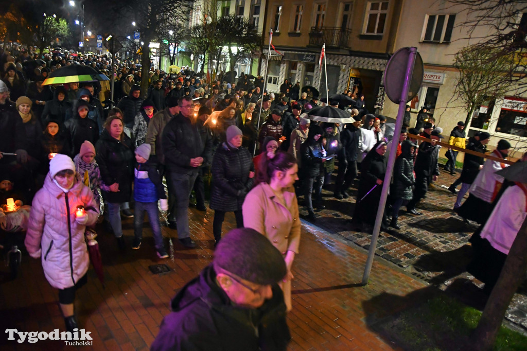 Droga Krzyżowa w Tucholi (07.04.2023)