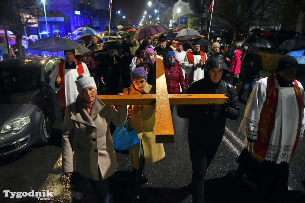 Droga Krzyżowa w Tucholi (07.04.2023)