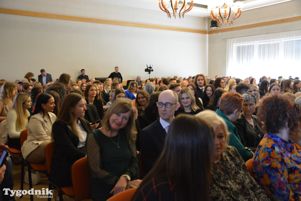 Nowodworek żegna absolwentów / GALERIA ZDJĘĆ