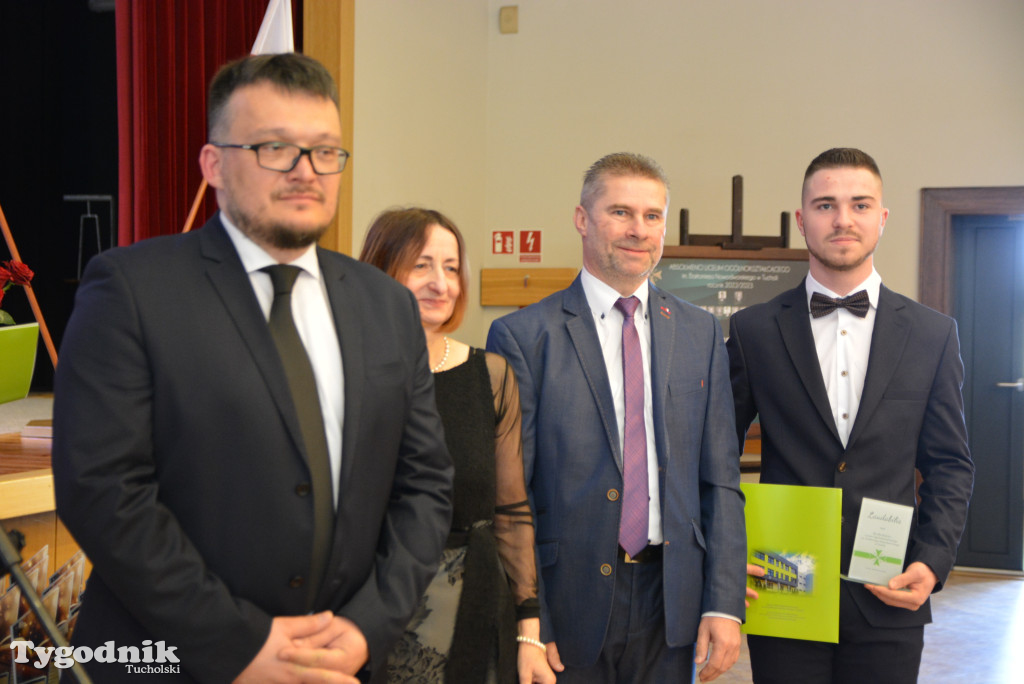 Nowodworek żegna absolwentów / GALERIA ZDJĘĆ