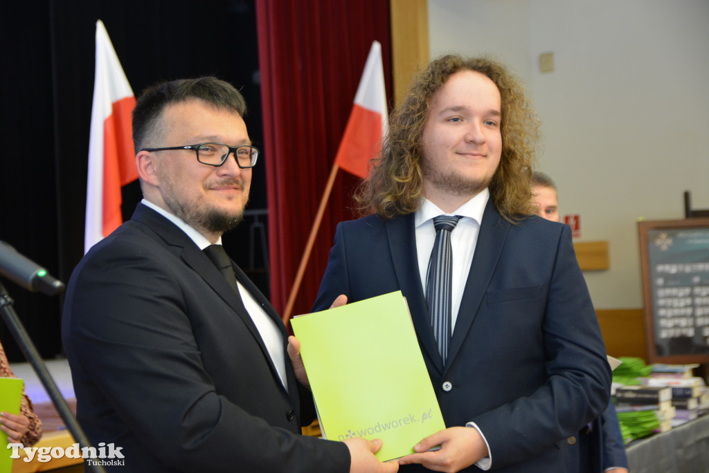 Nowodworek żegna absolwentów / GALERIA ZDJĘĆ