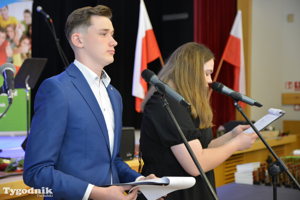 Nowodworek żegna absolwentów / GALERIA ZDJĘĆ