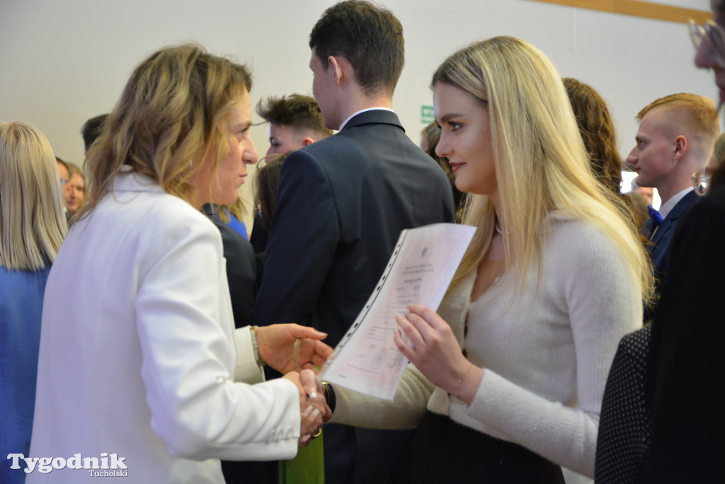 Nowodworek żegna absolwentów / GALERIA ZDJĘĆ