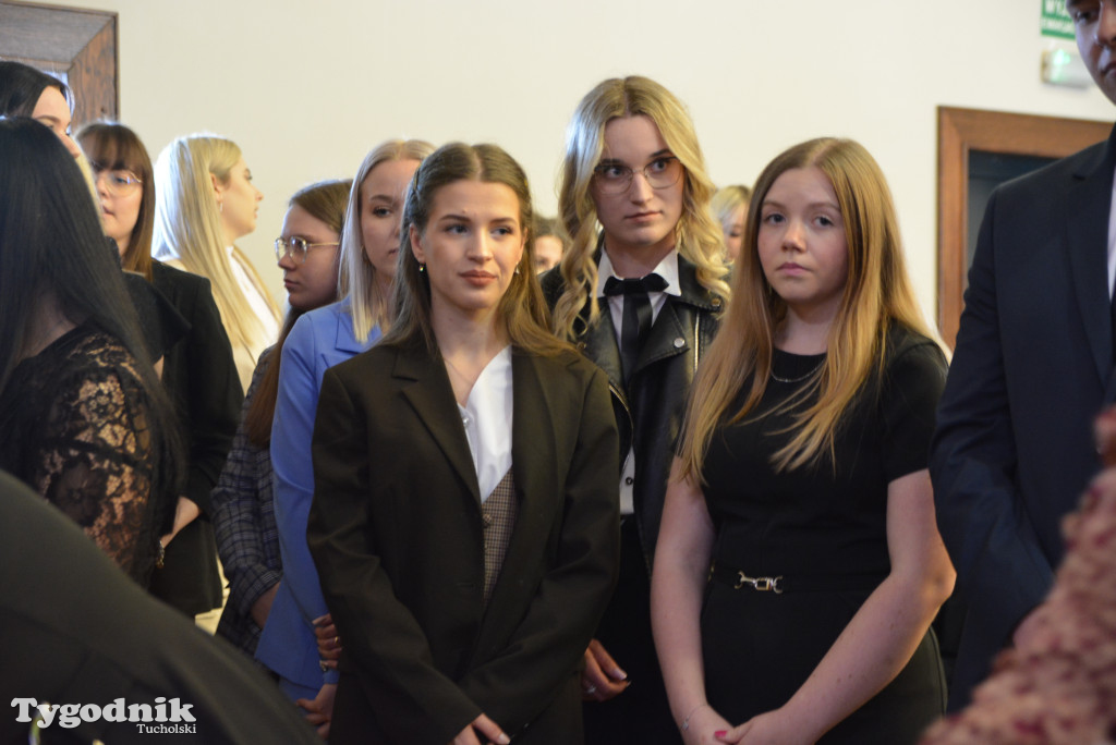 Nowodworek żegna absolwentów / GALERIA ZDJĘĆ