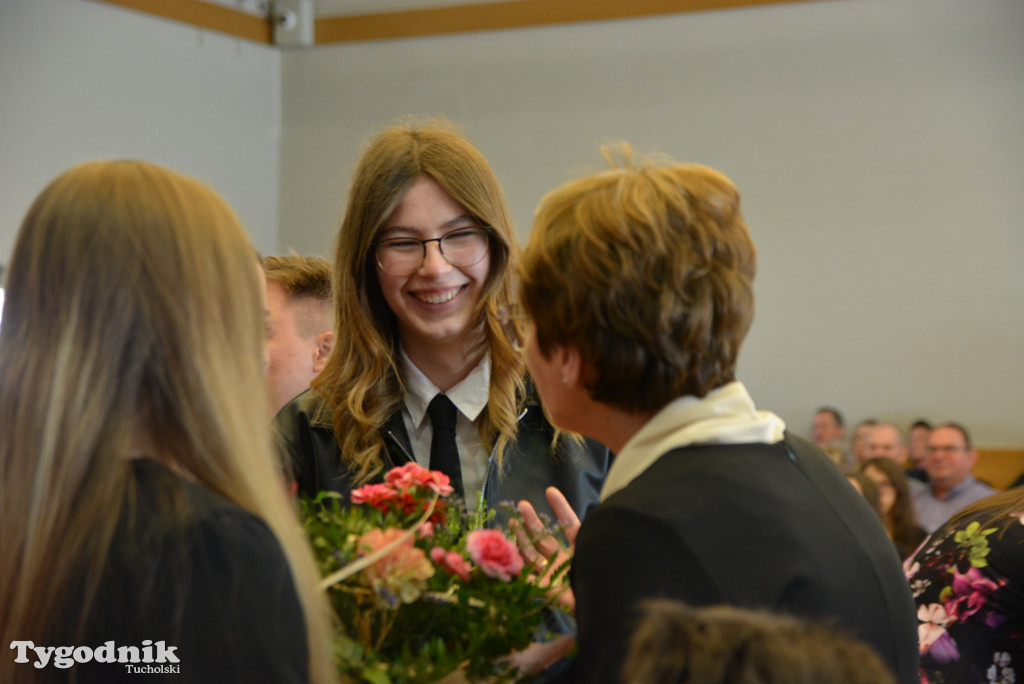 Nowodworek żegna absolwentów / GALERIA ZDJĘĆ
