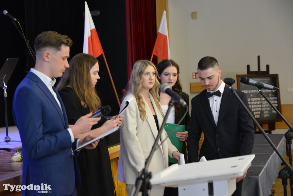 Nowodworek żegna absolwentów / GALERIA ZDJĘĆ