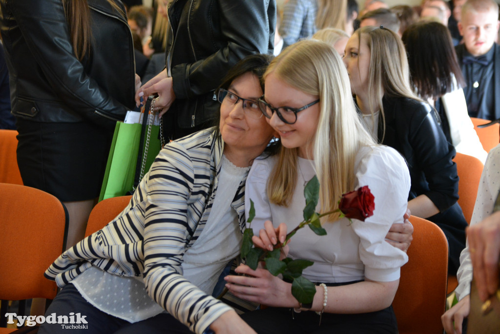 Nowodworek żegna absolwentów / GALERIA ZDJĘĆ