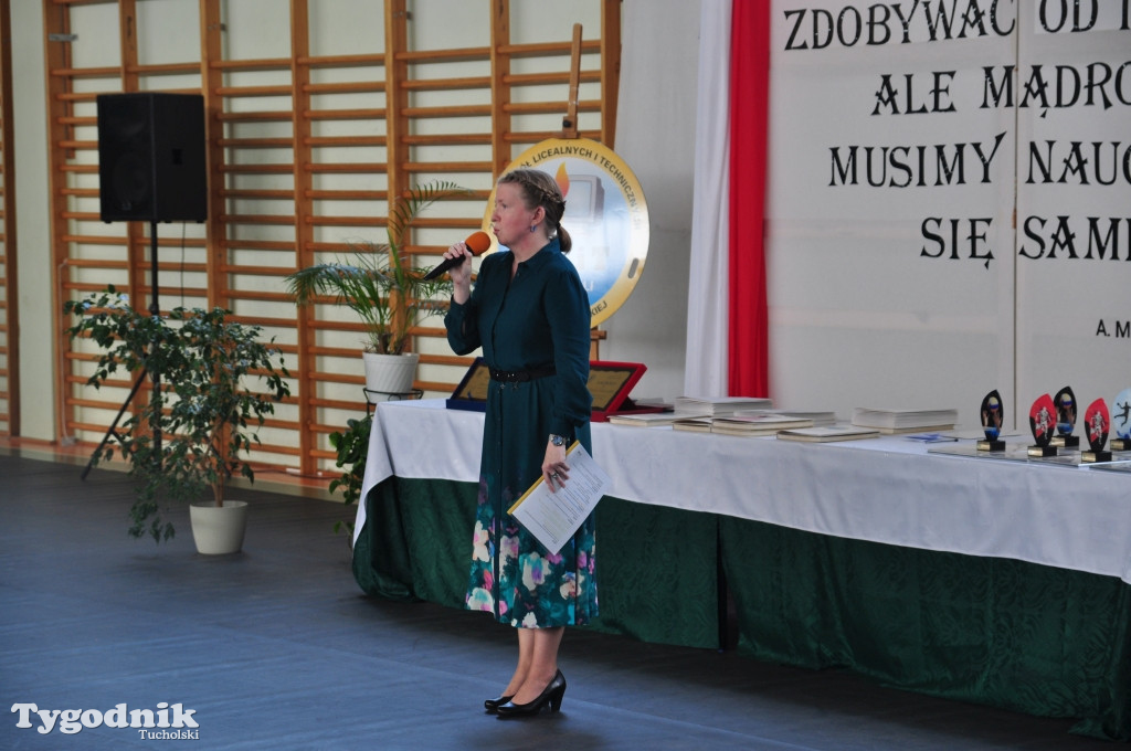 Zdjęcia absolwentów ZSLiT