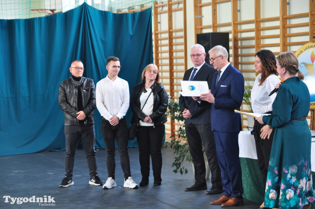 Zdjęcia absolwentów ZSLiT