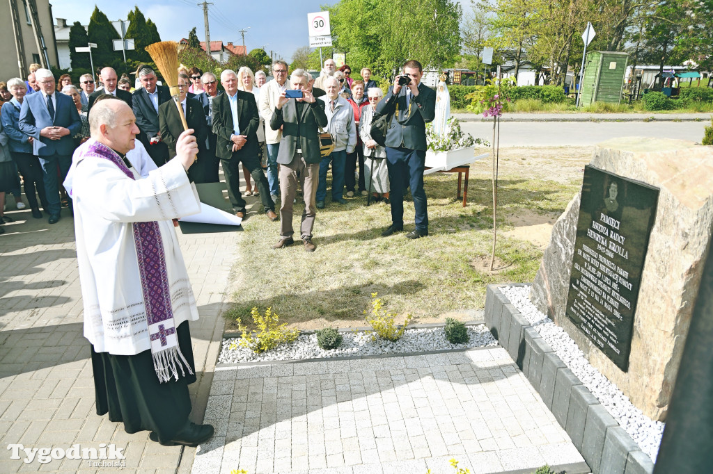 Ulica ks. Henryka Krolla w Żalnie. 17 lat temu zabito go podczas włamania