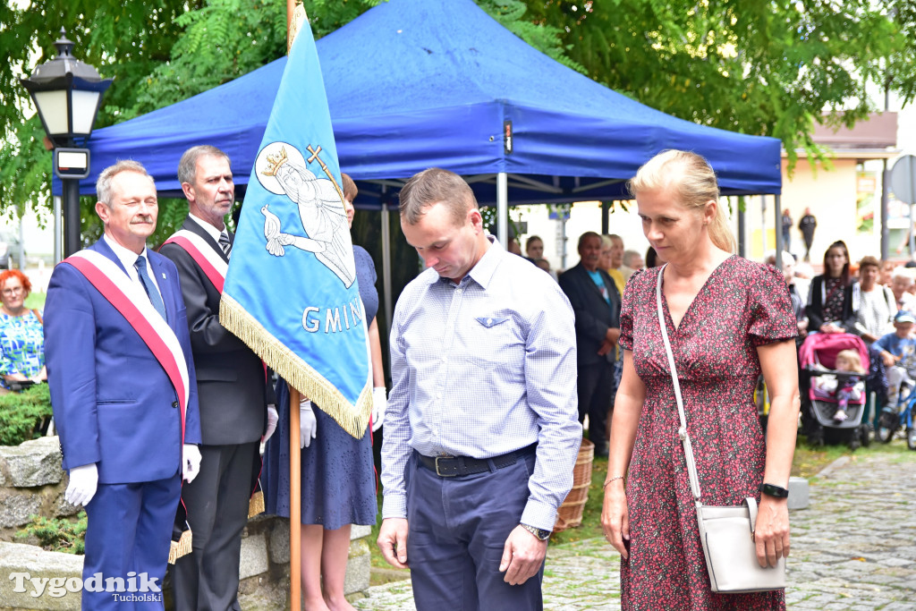 Uroczystość przy pomniku św. Małgorzaty w Tucholi