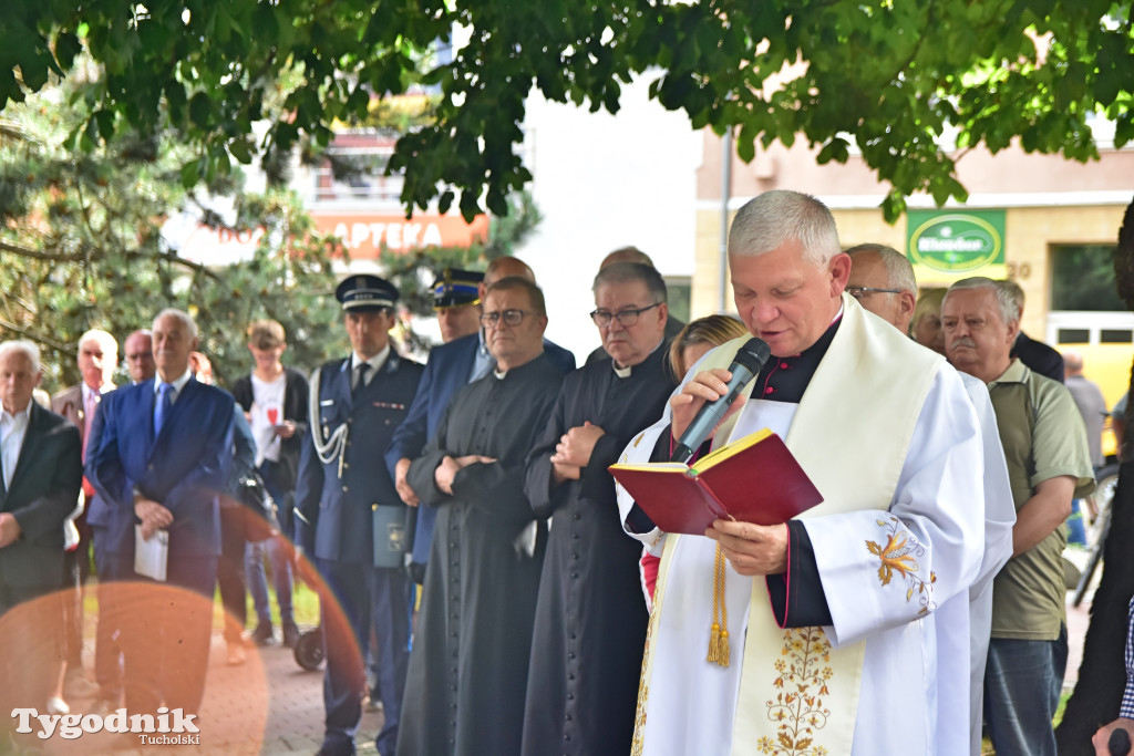 Uroczystość przy pomniku św. Małgorzaty w Tucholi