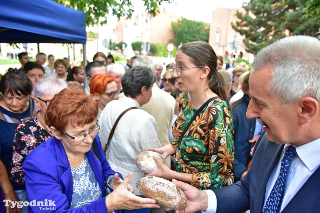 Uroczystość przy pomniku św. Małgorzaty w Tucholi