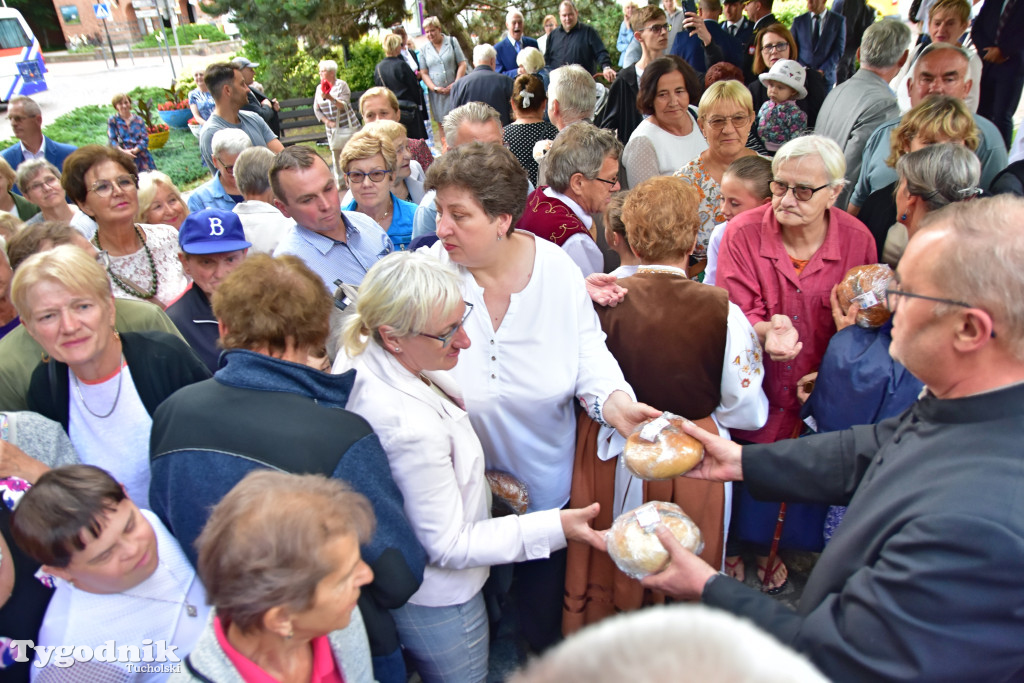 Uroczystość przy pomniku św. Małgorzaty w Tucholi