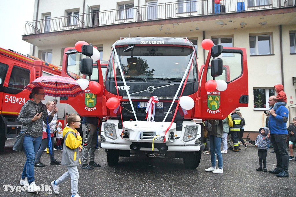 Cekcyn: Powitanie nowego wozu OSP - 5 sierpnia