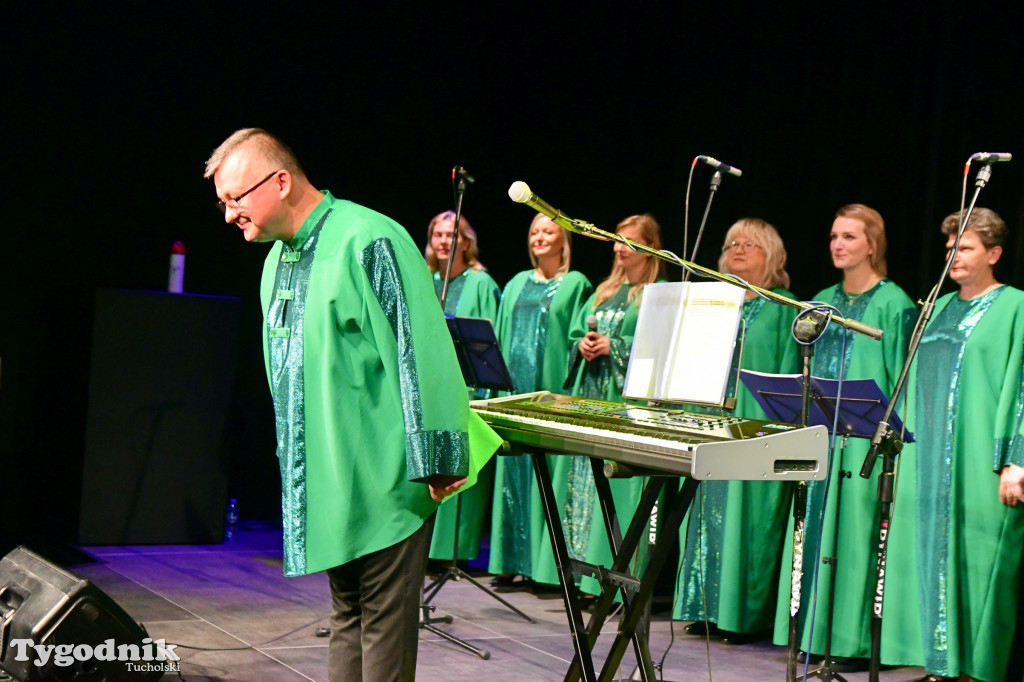 Chór Gospel Ave w Kinie Sokół w Tucholi