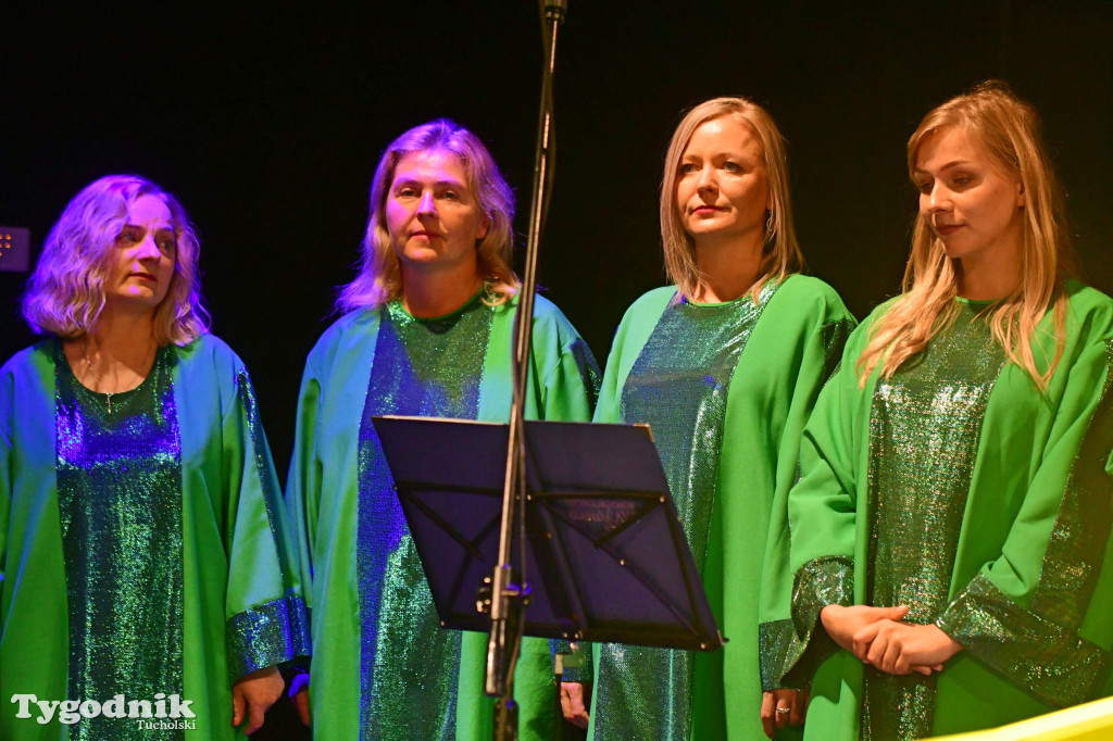 Chór Gospel Ave w Kinie Sokół w Tucholi