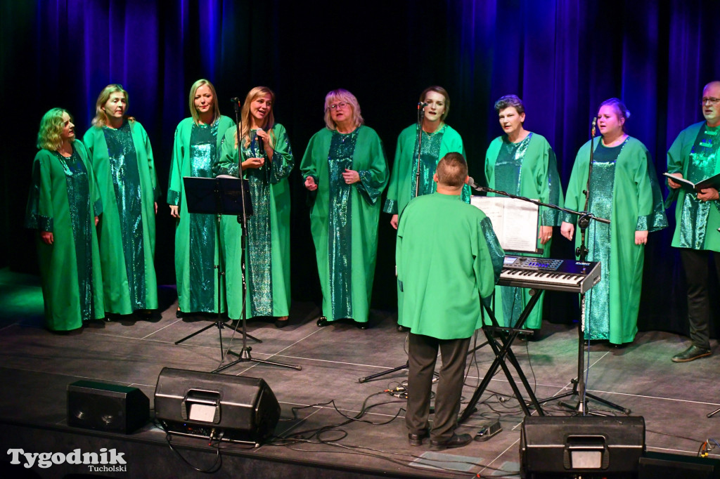 Chór Gospel Ave w Kinie Sokół w Tucholi