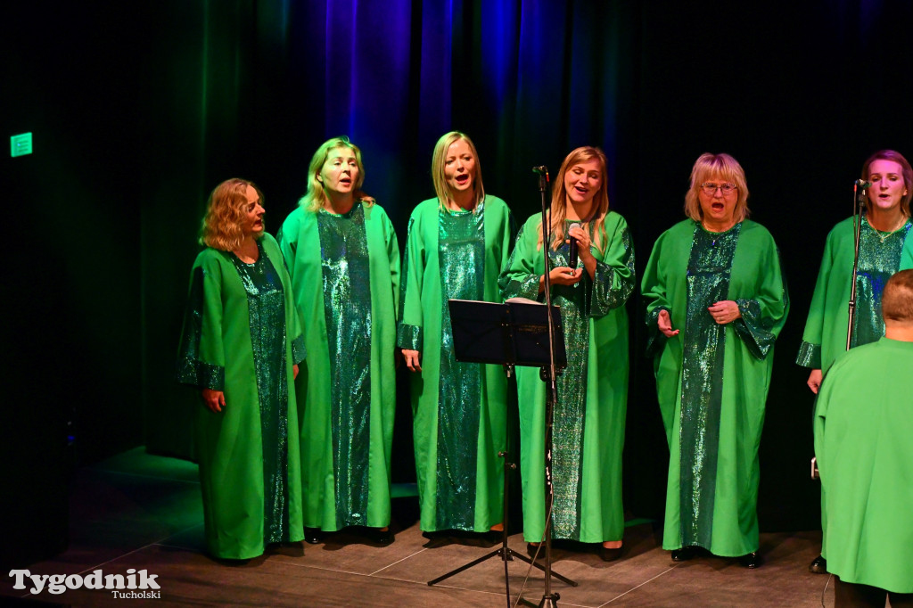 Chór Gospel Ave w Kinie Sokół w Tucholi