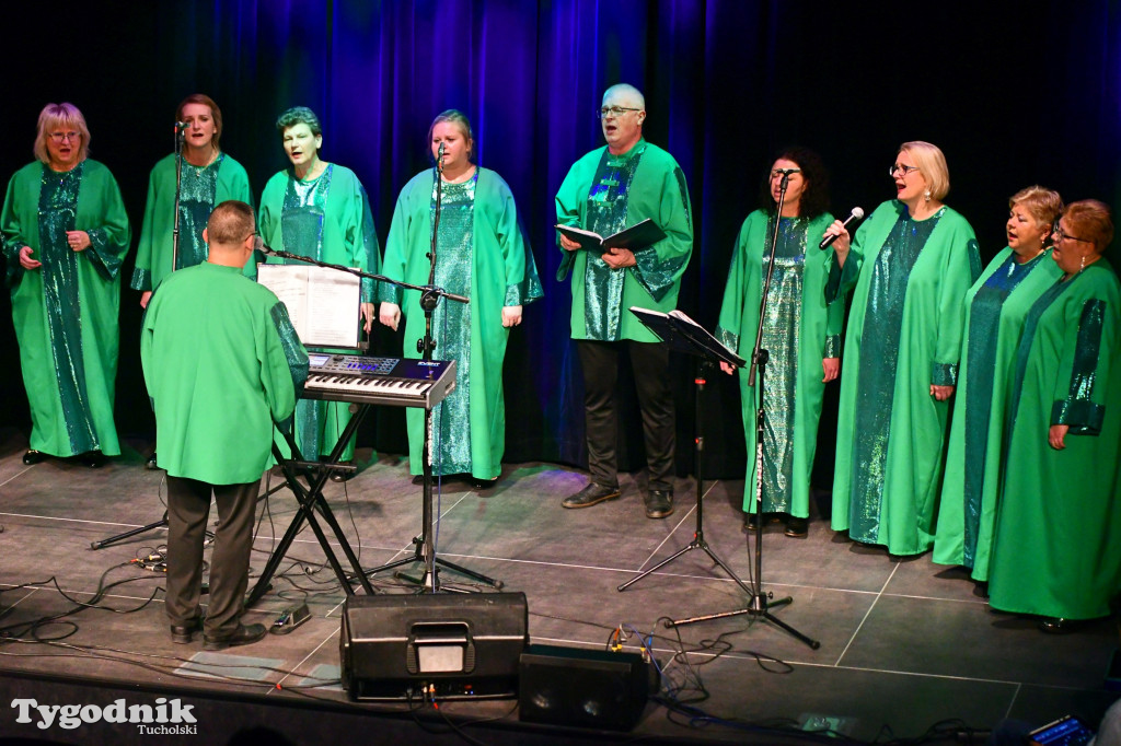 Chór Gospel Ave w Kinie Sokół w Tucholi