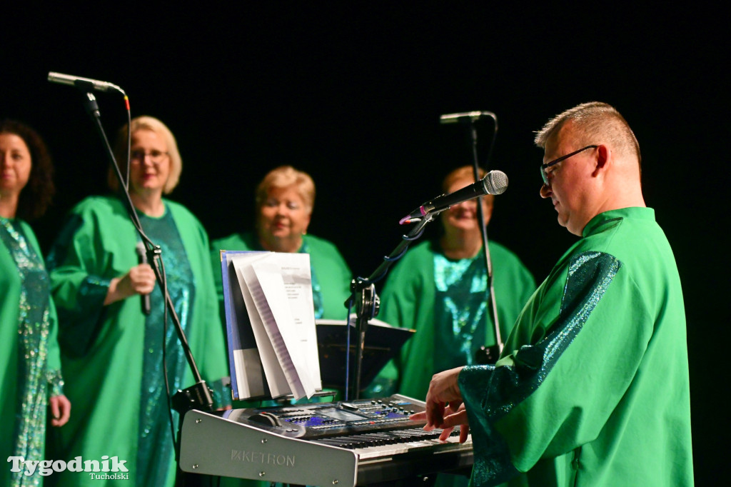Chór Gospel Ave w Kinie Sokół w Tucholi