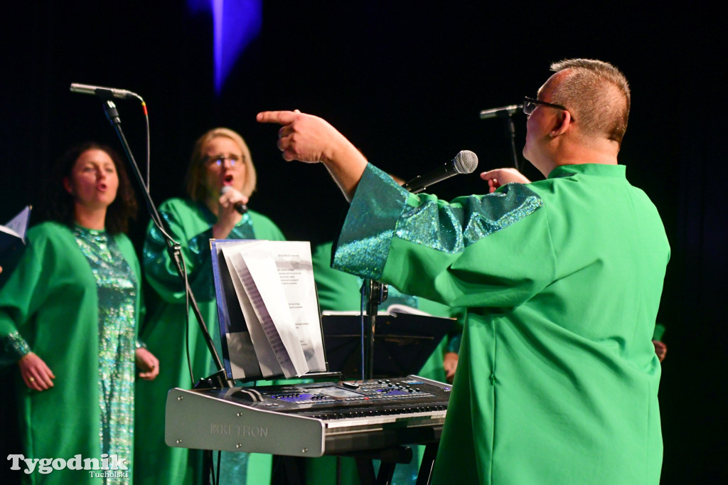 Chór Gospel Ave w Kinie Sokół w Tucholi