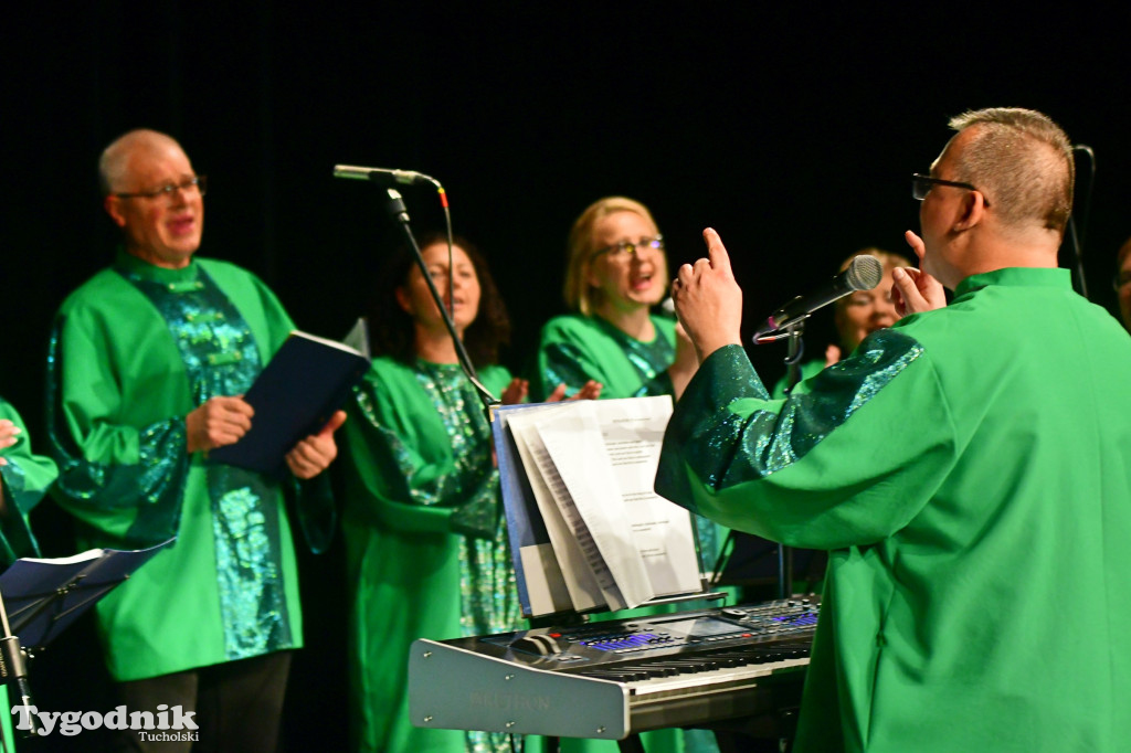 Chór Gospel Ave w Kinie Sokół w Tucholi