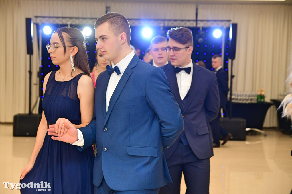 Studniówka ZSLiA 2024 - część 1 (polonez, przywitanie)