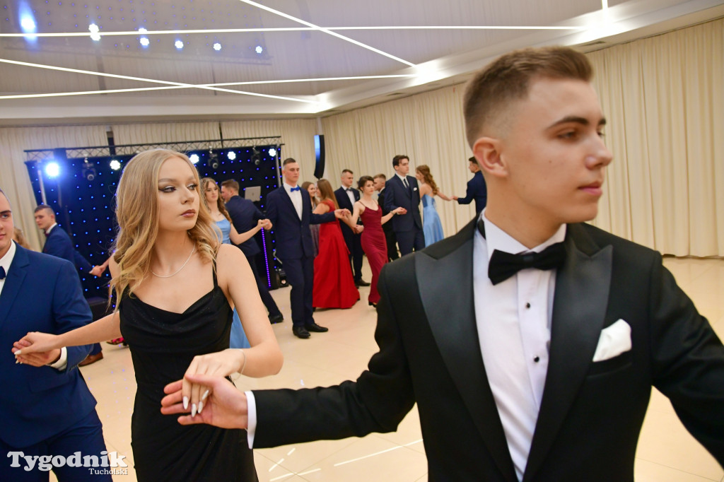 Studniówka ZSLiA 2024 - część 1 (polonez, przywitanie)