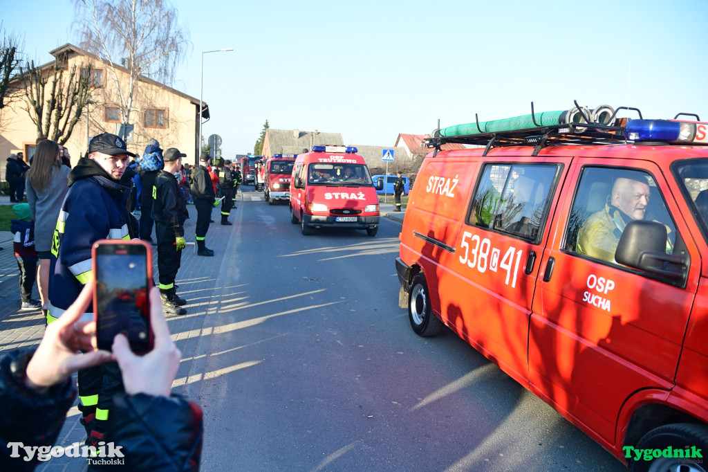 Nowy wóz OSP Lubiewo. Huczna uroczystość