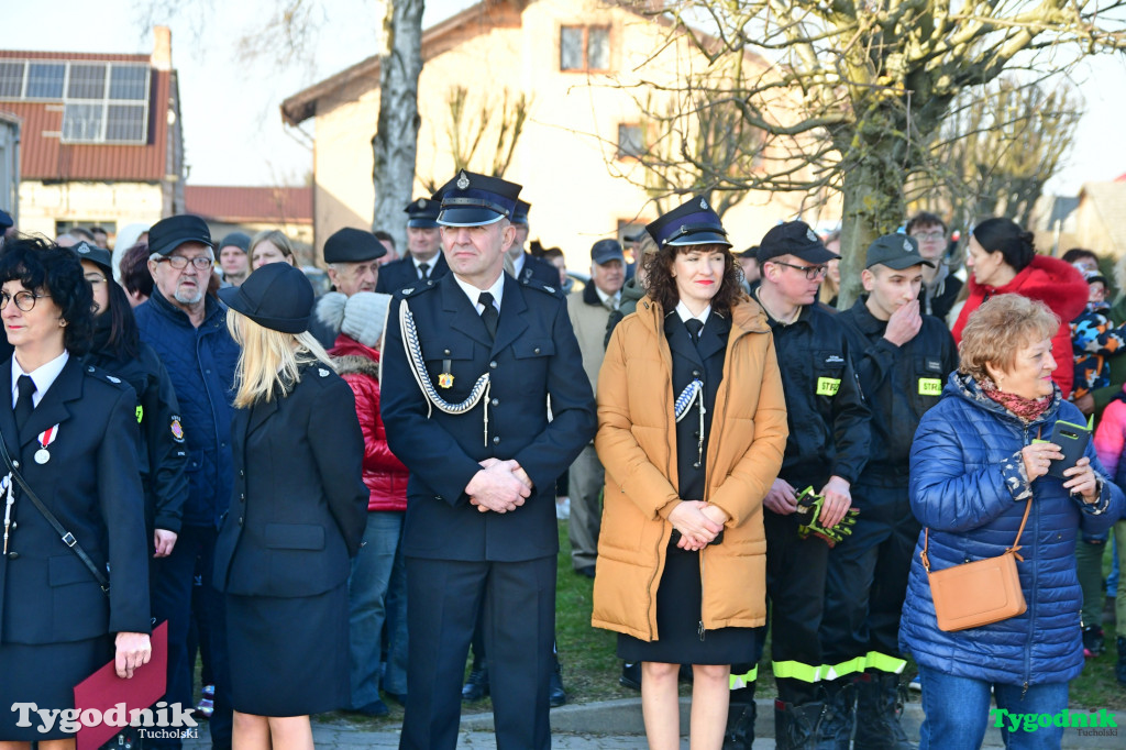 Nowy wóz OSP Lubiewo. Huczna uroczystość