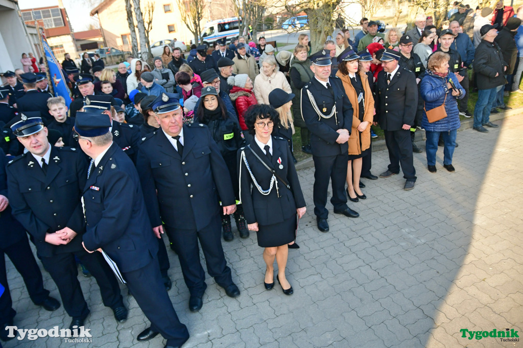 Nowy wóz OSP Lubiewo. Huczna uroczystość