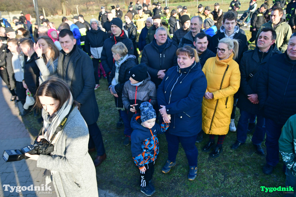 Nowy wóz OSP Lubiewo. Huczna uroczystość