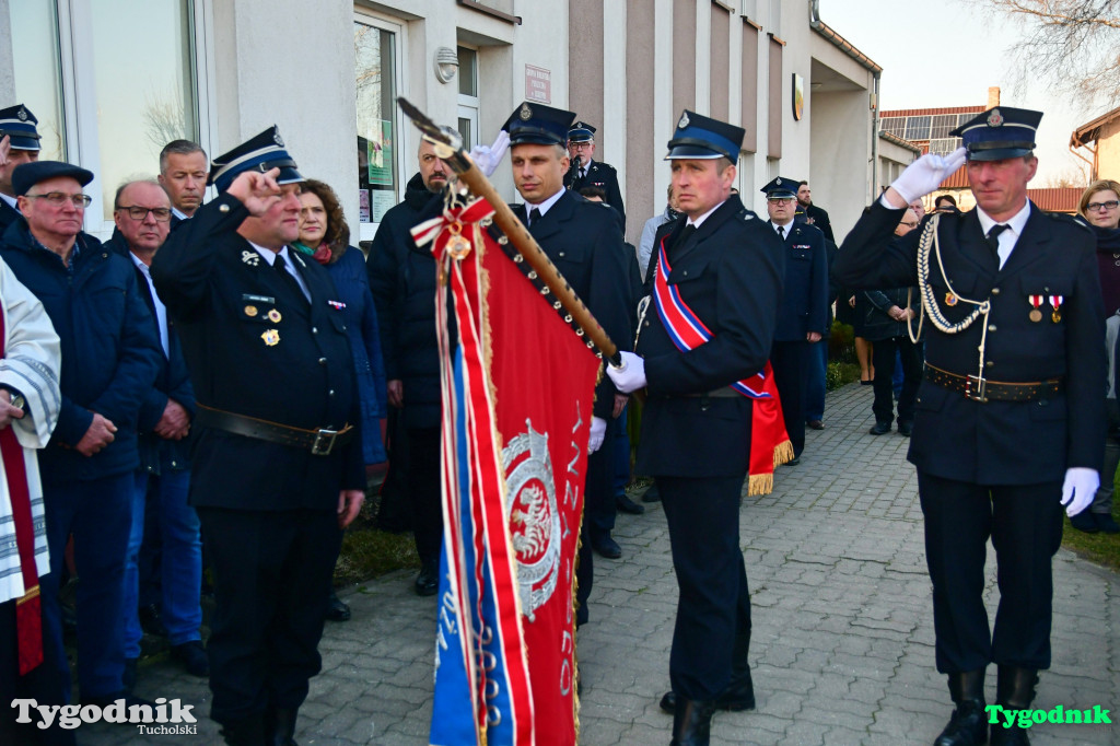 Nowy wóz OSP Lubiewo. Huczna uroczystość